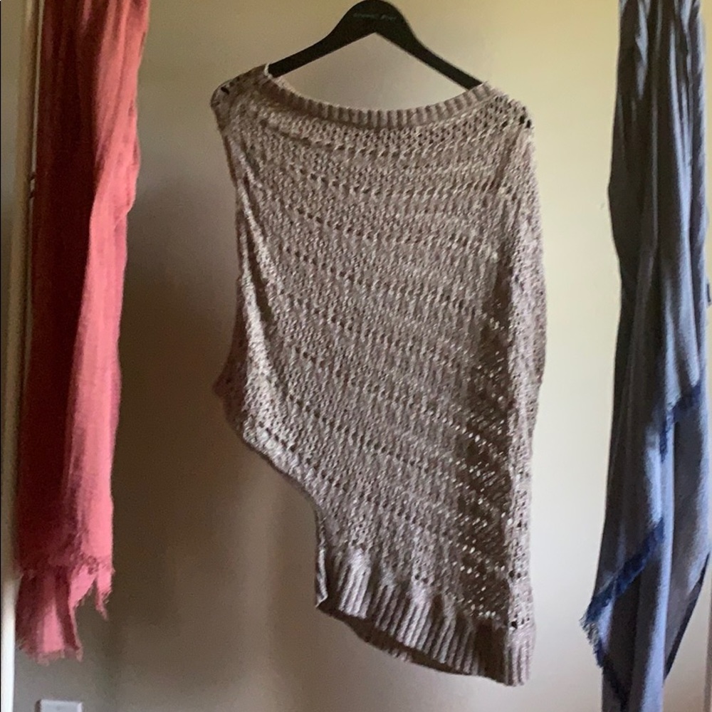 Light brown/ tan women’s top